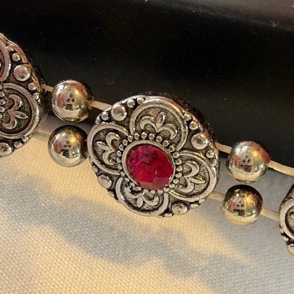Paparazzi Silver Bracelet with Pink Floral Accents - Picture 4 of 5